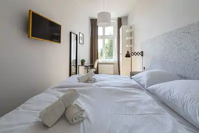 Image de The Quiet Room by the River