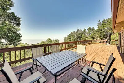 Image de Stunning Deck Views: Cozy Running Springs Cabin