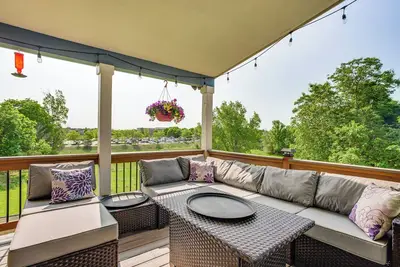 Image de Walk to Rec Center: Spacious Highlands Ranch Home
