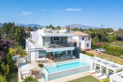 Image de Brand New 7b Villa Zelda Beachside New Golden Mile