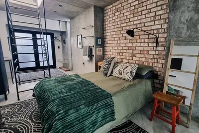 Image de Oopsy Daisy/double story rental unit/ lagoon view