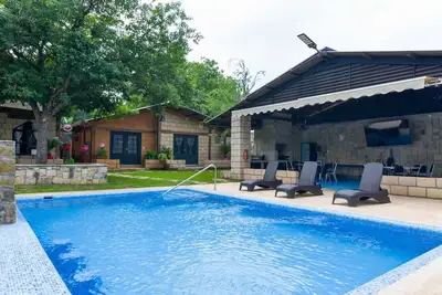 Image de Quinta Allende | Bar, Bar, Palapa with grill, Soccer, Volleyball, Children's Games