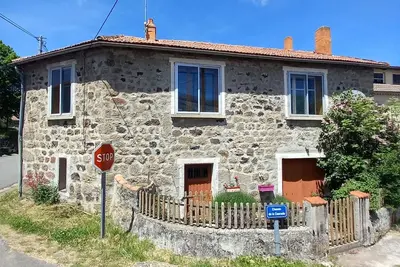 Image de Location petite maison en Lozère proche lac de Naussac \nAnimaux acceptés