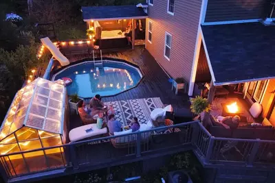 Image de Lovers Lane Retreat. \nLocated in Beautiful Kings Point with hot tub and pool