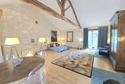 Image de Appartement confortable au cœur de Brantôme, terrasse privée