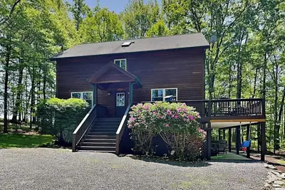 Image de Campfire Lodge | Family-Friendly, Hot Tub