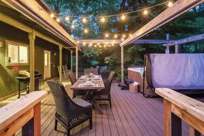 Image de Chateau Relaxeau: Game Room Hot Tub Pets Ok