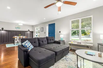 Image de Cozy Farmhouse With Large Fenced-in Yard