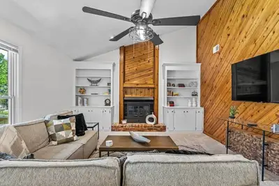 Image de Hunter's Blind 4 bedroom 3. 5 bth