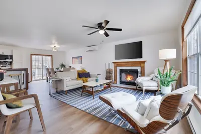 Image de Ev Charger, Community Pool, Movie Screen, Close to Most Pocono Attractions