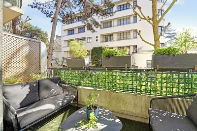 Image de Appartement spacieux avec extérieurs Boulogne Roland Garros·3 ch ·2 sdb parking