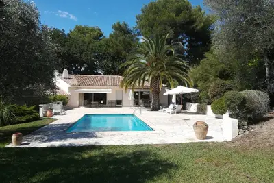Image de A Family Villa in the Heart of the Cote D'Azur