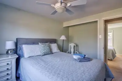 Image de Merlot Room in Old Town. Furnished $1200/month