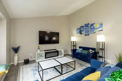 Image de Irish Coffee House - 4br, 2ba newly renovated home 5 mins to Notre Dame