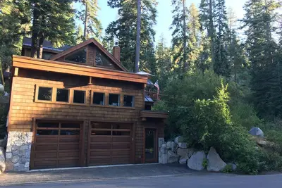 Image de Serene Mountain Retreat in Alpine Meadows – Minutes from Tahoe Palisades