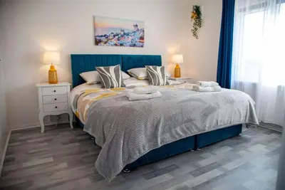 Image de Pet Friendly Flat/Private Garden/MountainView