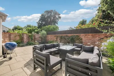 Image de Lymington Retreat with Garden
