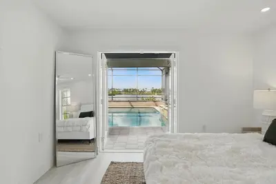 Image de Lake front Island Oasis with Private Pool & Bike to Beach – Sanibel Retreat