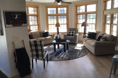 Image de Spacious 2br/2ba Condo at Northernaire – Lake Access & Northwoods Luxury