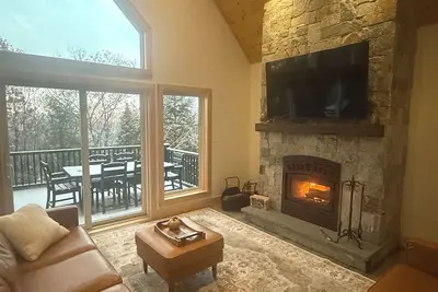 Image de Gorgeous Mountainside Chalet in Jackson, Nh