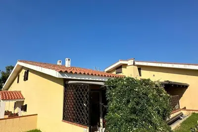 Image de Cozy townhouse 50 m from the sea with outdoor barbecue;pets allowed