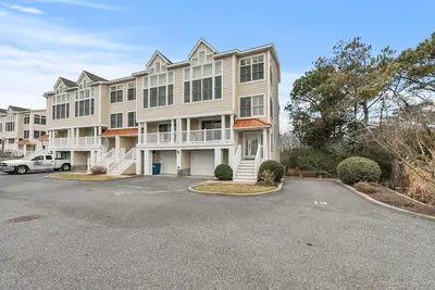Image de Bayfront Beauty in Fenwick Island-5br/4ba Sunset Views/Pier/Pool/Walk to Beach