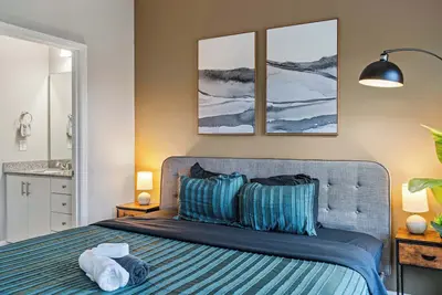Image de Upscale King 3br Townhouse in Pineville!