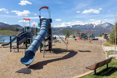 Image de Prime Mountain Escape with Lakefront Views