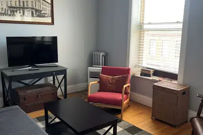 Image de Charming 1-bedroom apartment in the historic Hotel Royal.