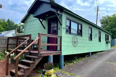 Image de Rustic Cabin #6 on Private Lake!