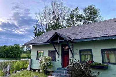 Image de Lake Front Rustic Cabin #1 on Private Lake!