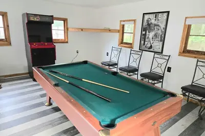Image de Cozy 2 Bdrm Cabin in Oscoda, Mi. Sleeps 6. Minutes from Lake Huron #4