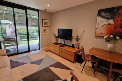 Image de 2bd South Croydon Haven: Garden Serenity