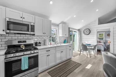 Image de Cape Cod Retreat Perfect for Families, Close to Beaches