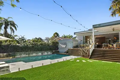 Image de Four bedroom home in the heart of Freshwater!
