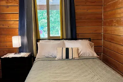 Image de Charming 2-bedroom cabin with Ac, WiFi in tranquil Hoonah