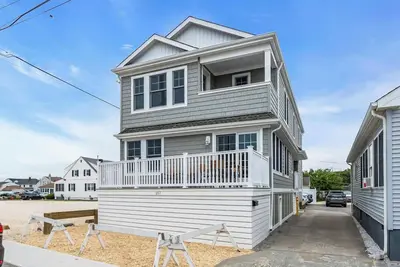 Image de Oce257 | Just Listed Brand New Custom Home! 5br 3. 5ba, Sleeps 10+, Parking/badges!