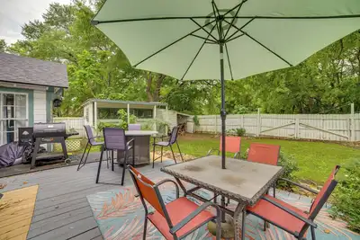 Image de 7 Mi to Lake Fork: Cottage w/ Deck in Quitman