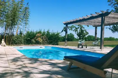 Image de Maison de campagne rénovée grand parc intime clôturé piscine privée jacuzzi