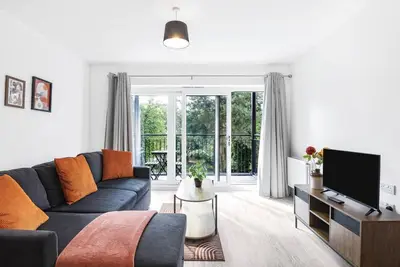 Image de Luxury 5 bed Apt in Maidstone, sleeps 6 with free parking.