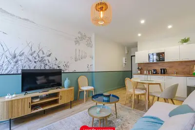 Image de Appartement T2 Moderne, Proche Marché, Capacité 3 Pers, Wifi