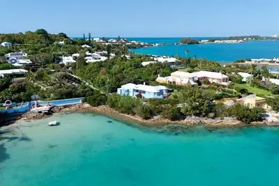 Image de Cozy 2-bedroom apartment in enjoyable Sandys with Ac, WiFi