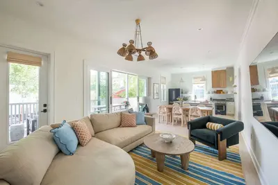 Image de Charleston Luxe - 4br Downtown - Ada Accessible