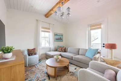 Image de *New*Charleston Chic: Modern 4br Downtown Hideaway