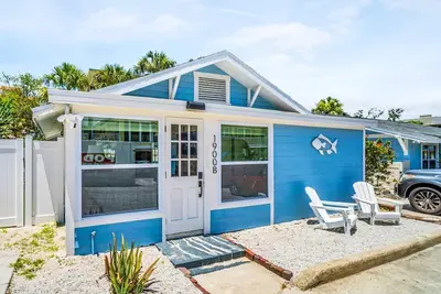 Image de Beach Nook: Hot Tub, Pet Friendly, & Ocean Vibes!