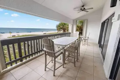 Image de Ocean Front Condo Huge Balcony with Boat Slip