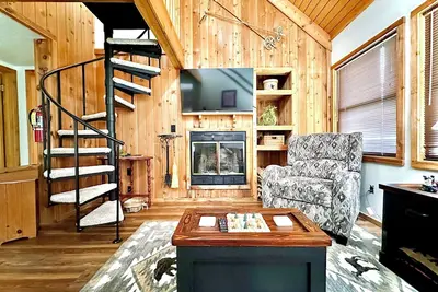 Image de New! Cabin in Black Bear-Ac-Family & Pet Friendly-Resort Pool-Cozy