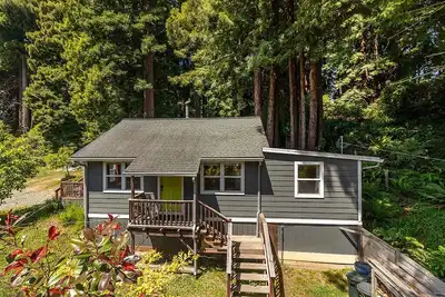 Image de Westhaven Woods~Low rate special! Near beach & Redwoods!