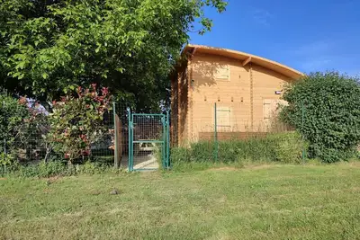 Image de Chalet indépendant avec vue dégagée sur un environnement naturel.