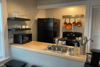 Image de Westport/Mid City 2 bed 1 bath haven with lots of natural light